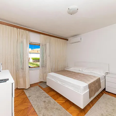 2 Bedroom Lovely In Apartmán *