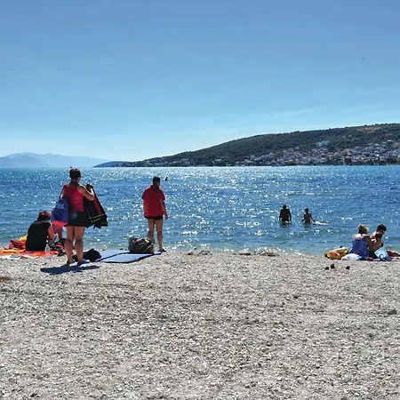 2 Bedroom Lovely In *