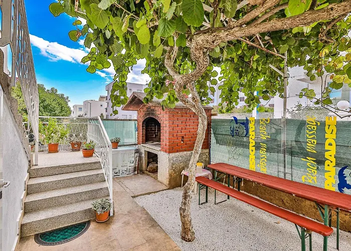 Apartman 2 Bedroom Lovely In