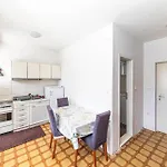 Apartment Cozy In With Wifi